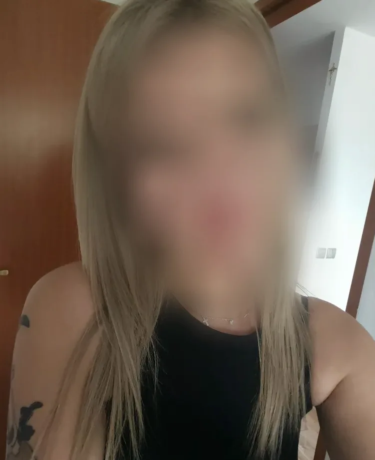 Josefin, 26