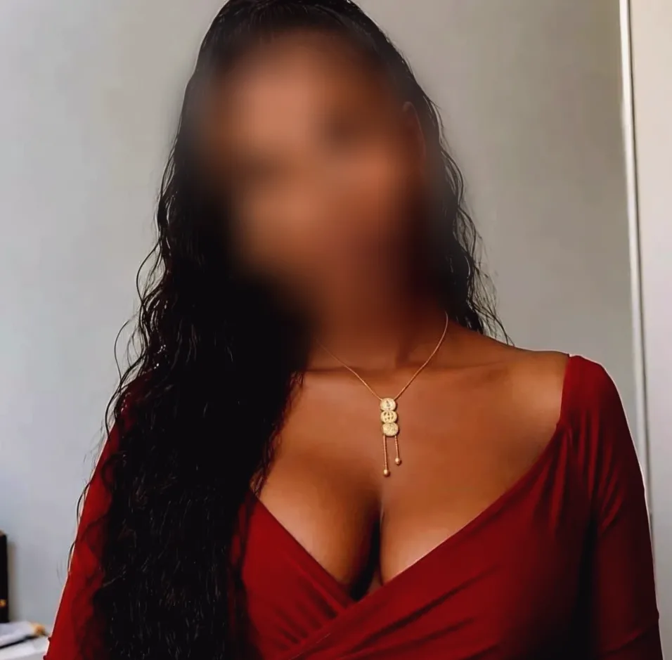 Sigrid, 23